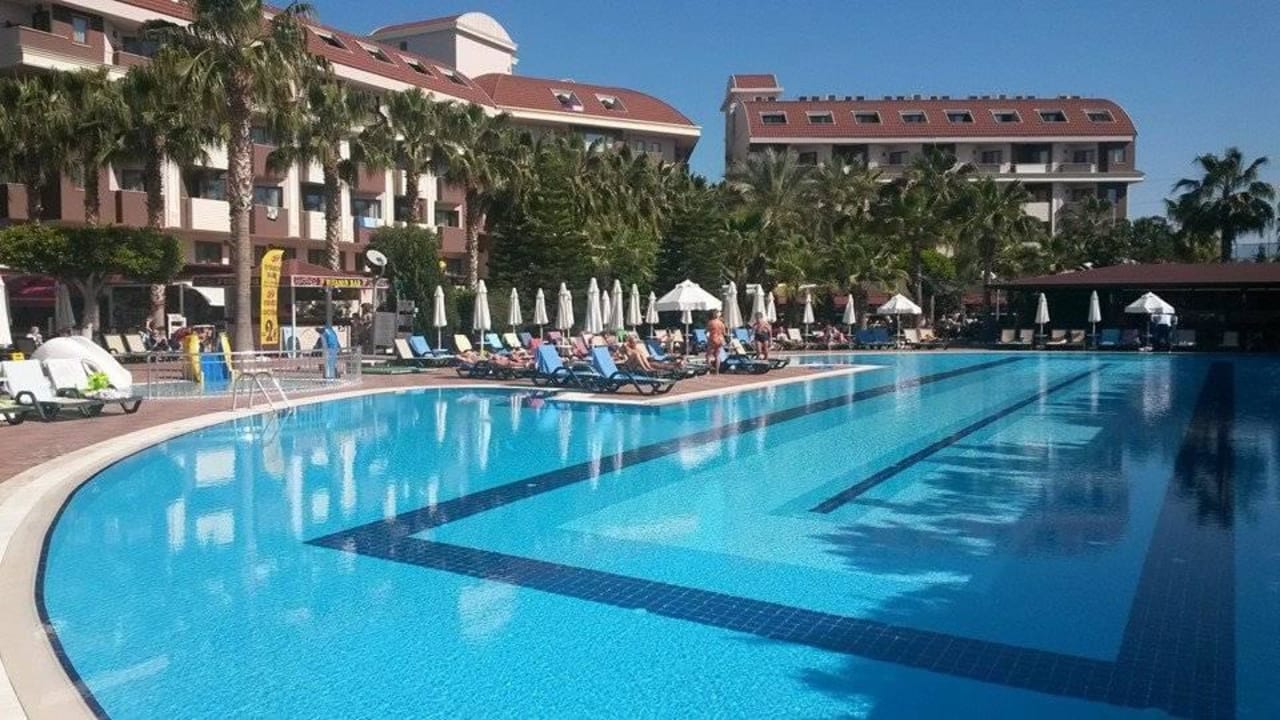 Pool Hane Family Resort