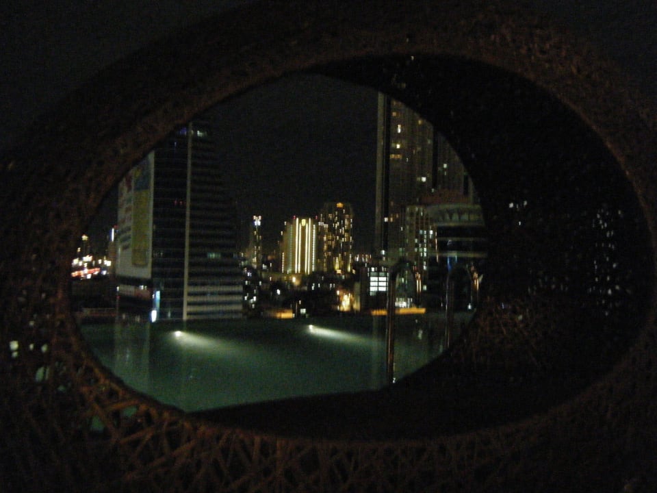 "Liegekörbe" meistens besetzt Eastin Grand Hotel Sathorn