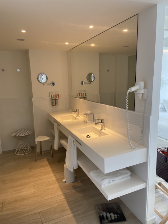 Zimmer Iberostar Waves Bahia de Palma