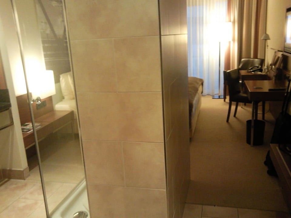 Raum Lindner Hotel Hamburg Am Michel, part of JdV by Hyatt