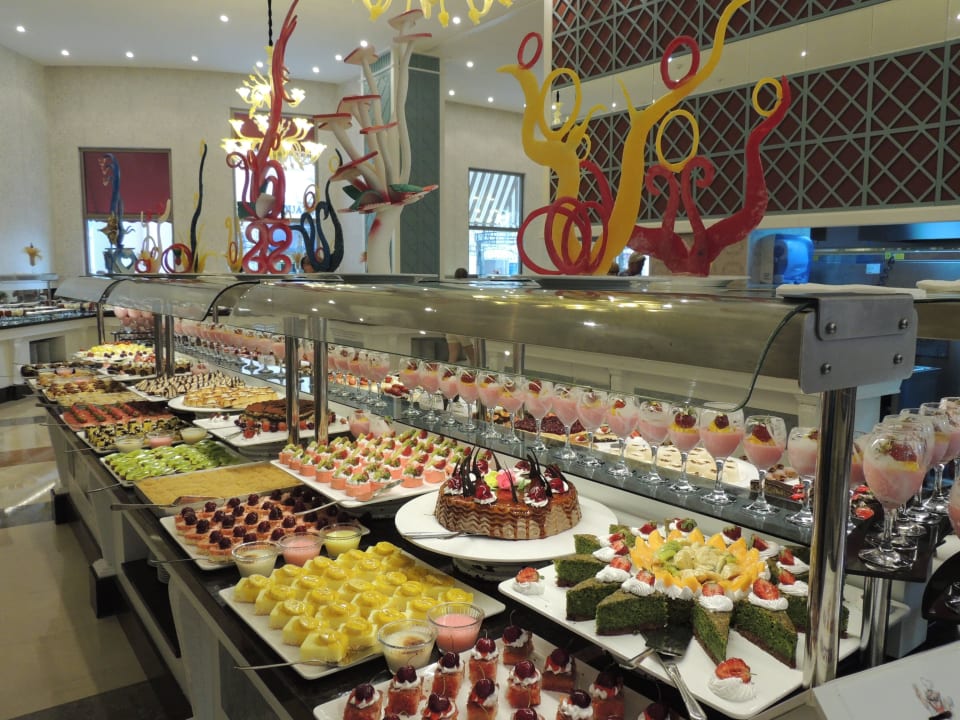 Ресторан  Quattro Beach Spa & Resort