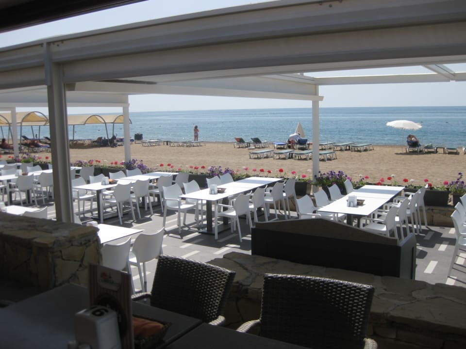 Essen direkt am Strand Megasaray Club Belek