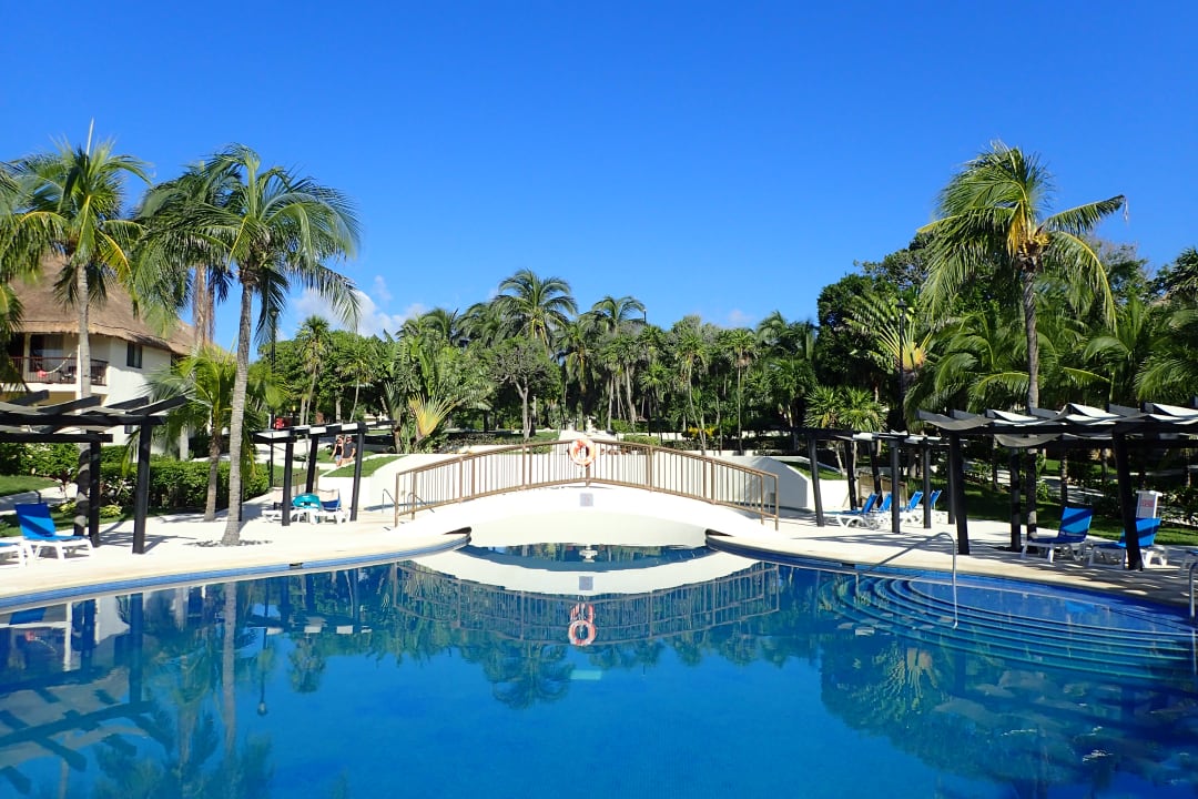 Pool Allegro Playacar