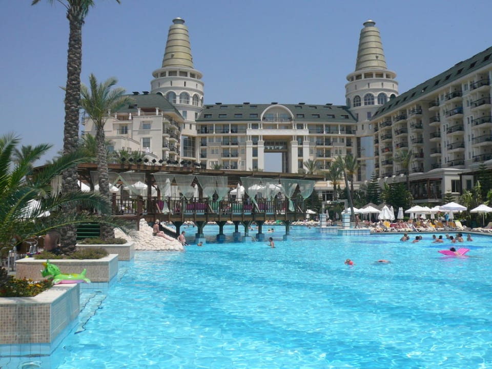 Hotelansicht Poolseite Hotel Delphin Diva