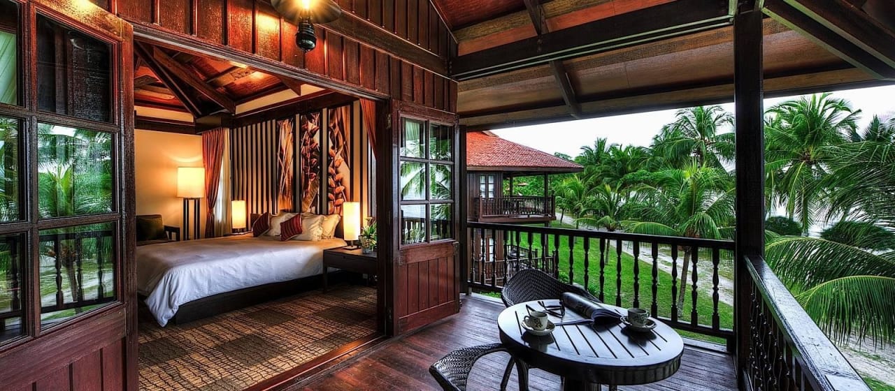 Beachfront Chalet Pelangi Beach Resort & Spa