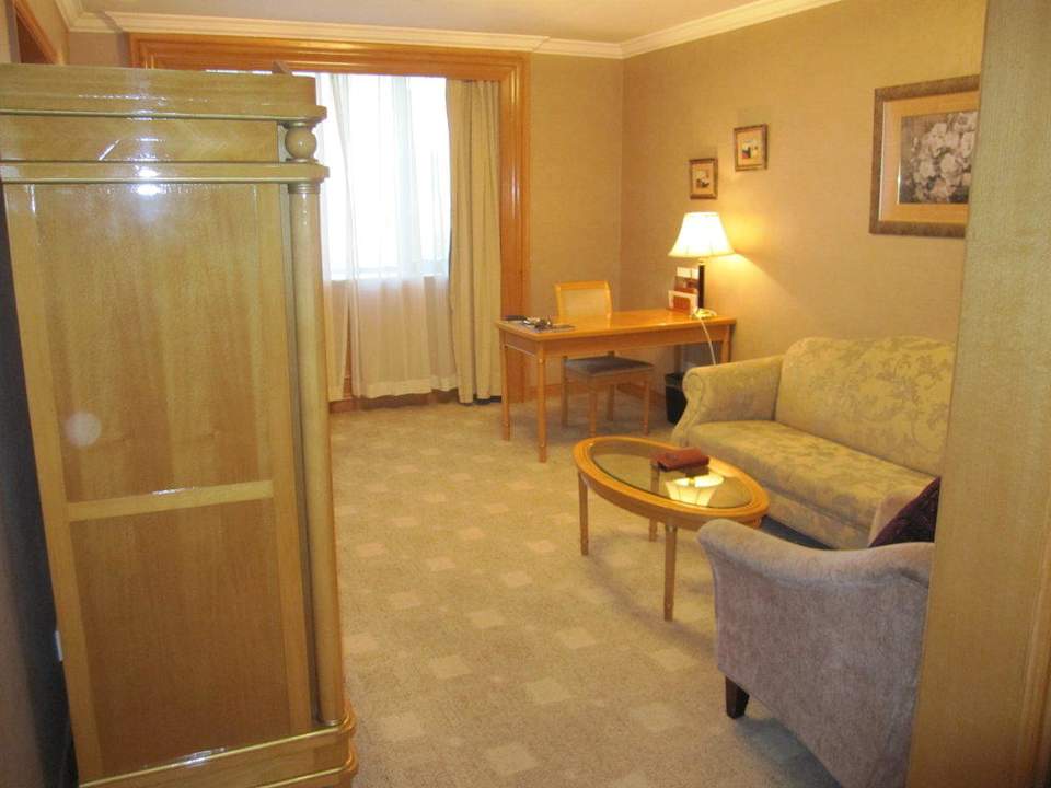 Suite - Wohnraum Hotel Majesty Plaza Shanghai