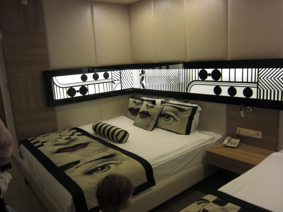 Eines von zwei Doppel-Betten Hotel Delphin Imperial