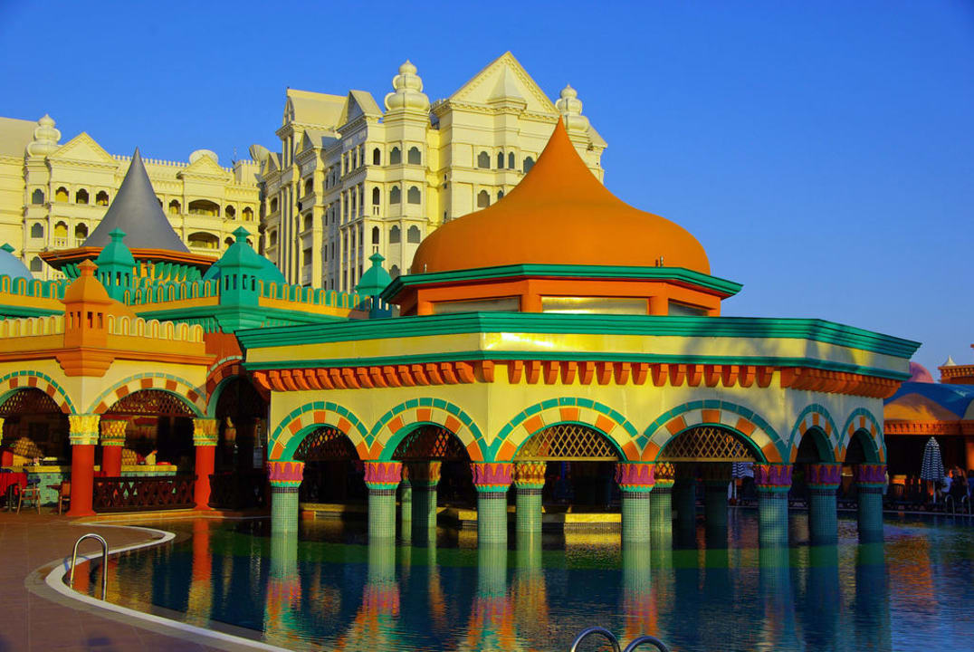 Bar von vielen Kamelya Aishen Club