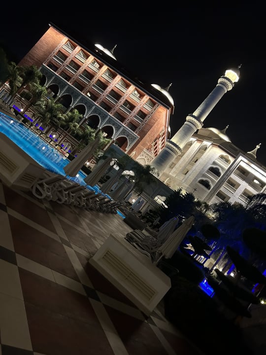 Außenansicht Royal Taj Mahal Hotel