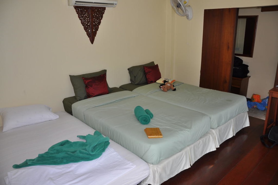 Innenansicht des Thai Twin Style House Koh Kood Beach Resort