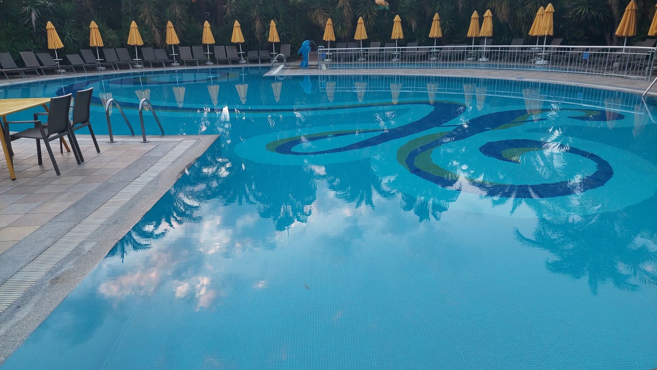 Pool Calimera Hane Garden