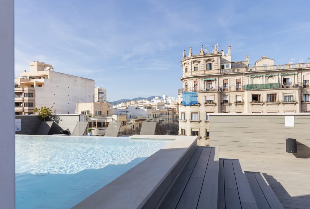 Pool Ars Magna Bleisure Hotel