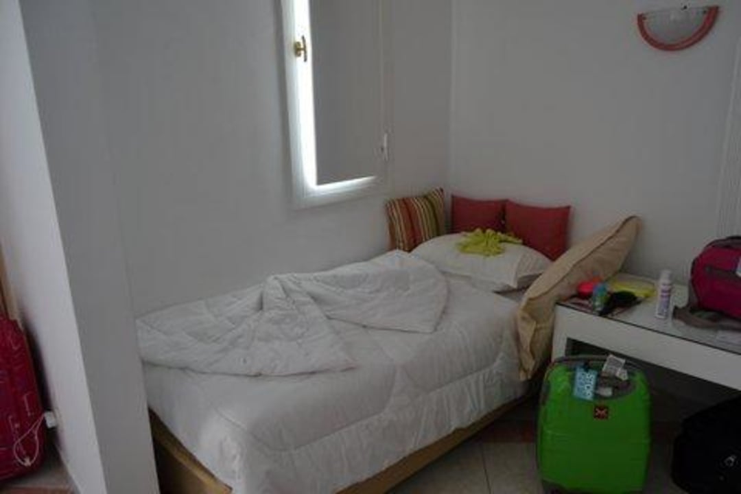 Gemachtes Bett Royal Tulip Taj Sultan