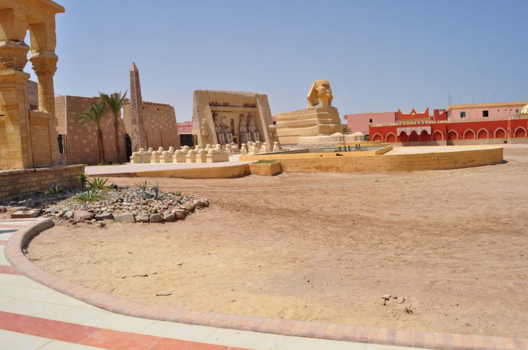 Theatrical presentation Pickalbatros Alf Leila Wa Leila Resort - Neverland Hurghada