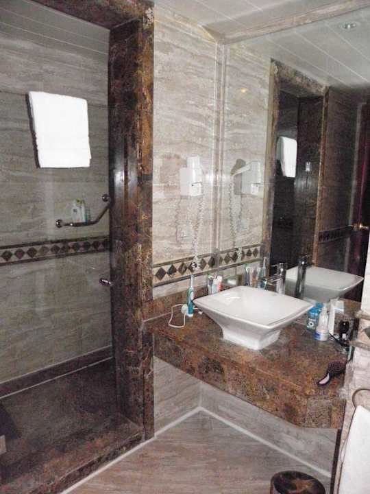 Lazienka Tirana Aqua Park Resort