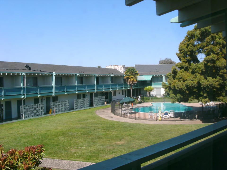 Pool Hotel Coral Reef Inn & Suites