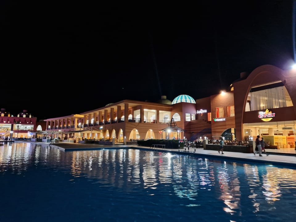 Gartenanlage Titanic Beach Spa & Aqua Park