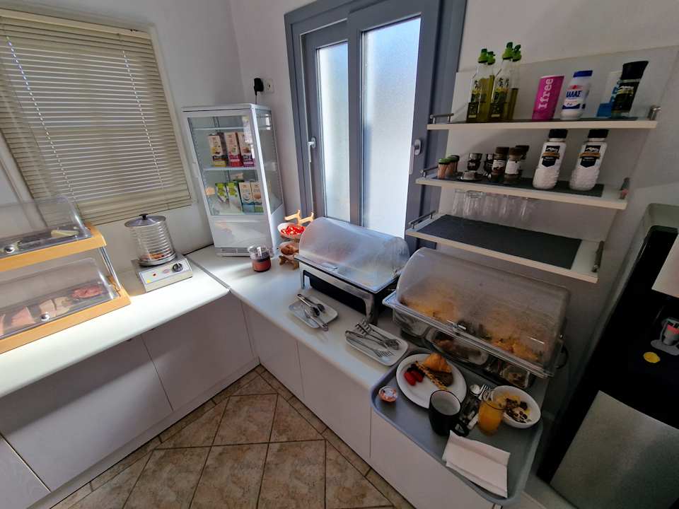 Gastro Glaronisia Hotel