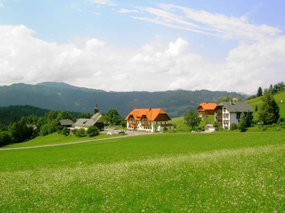 Haus mit Umgebung Alpengasthof Moser