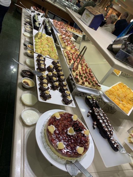 Gastro Side Breeze Hotel