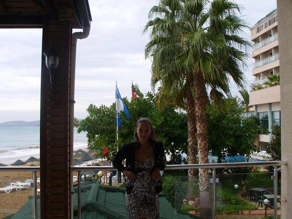 Dr. photo Aska Hotel Just in Beach