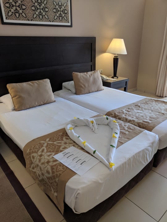 Zimmer Jaz Dar EL Madina