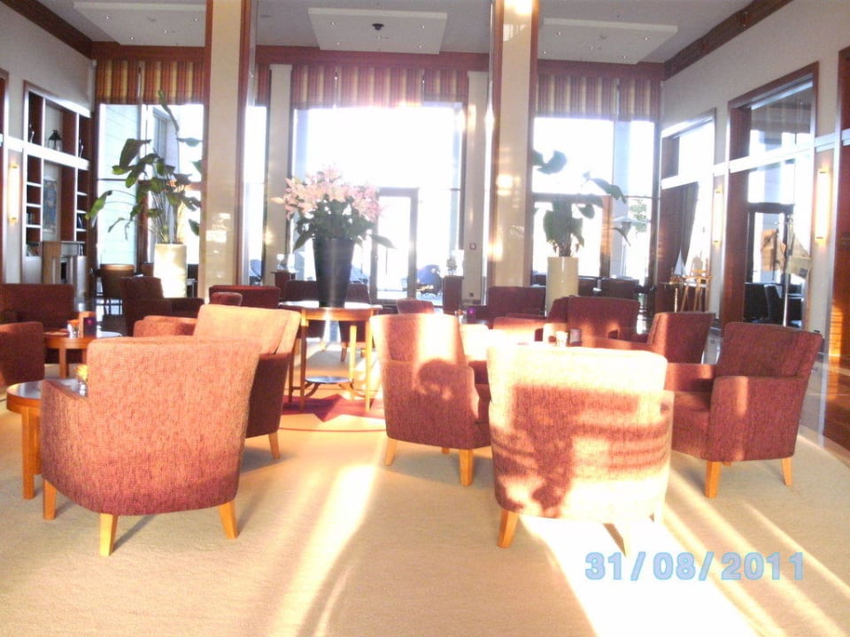 Die Lobby ATLANTIC Hotel Wilhelmshaven