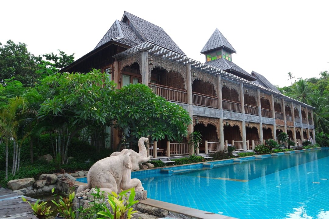 Pool der oberen Wohneinheiten am Berg Santhiya Koh Phangan Resort & Spa