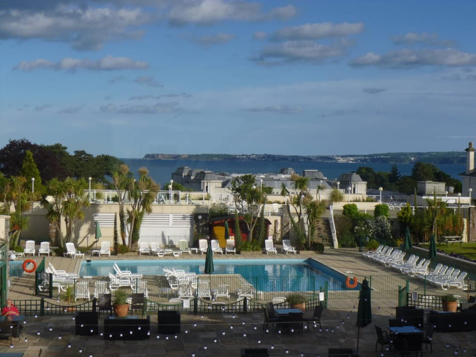 Ausblick von der Bar aus Carlton Hotel & Spa