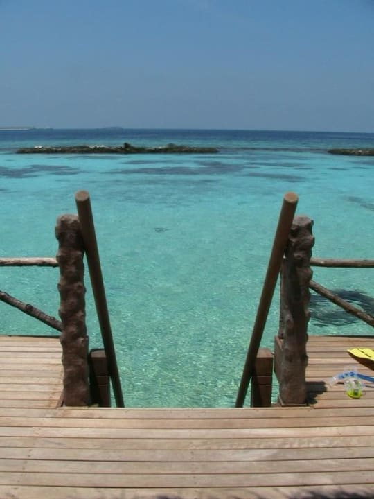 Einstieg ins Meer Taj Coral Reef Resort & Spa