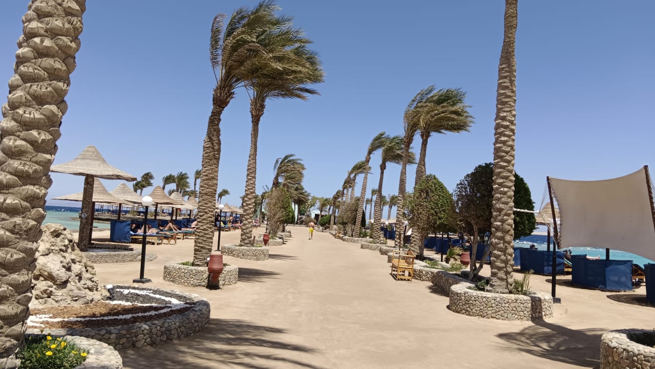 Strand Arabia Azur Resort