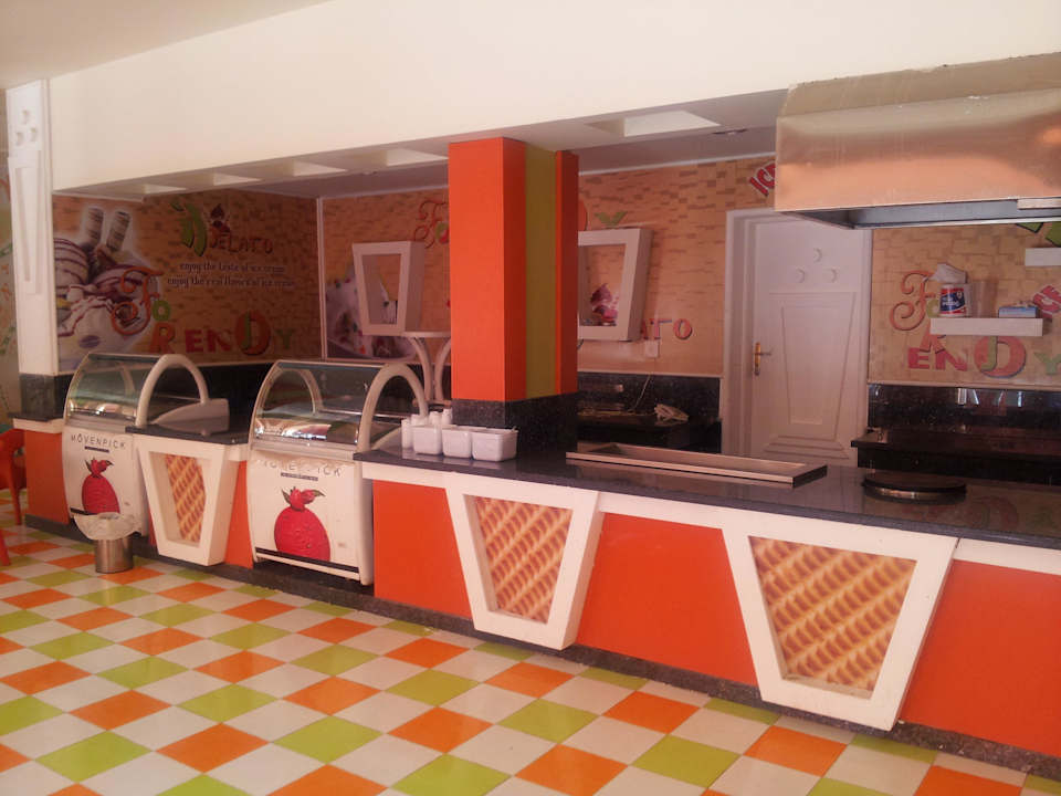 Eisdiele hoch modern,aber ..... Pickalbatros Alf Leila Wa Leila Resort - Neverland Hurghada