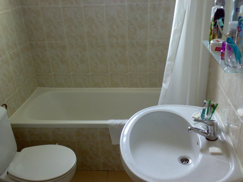 Kleines Badezimmer HSM Club Torre Blanca