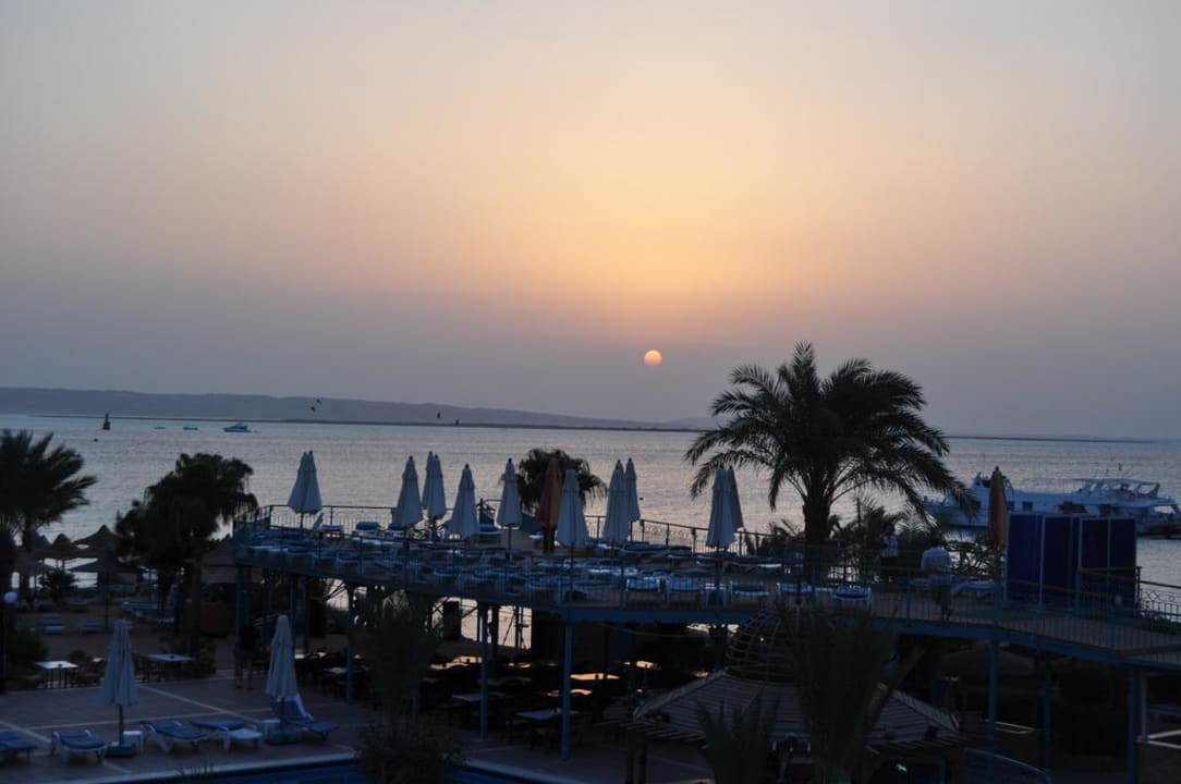 Sonnenaufgang  Bella Vista Resort Hurghada