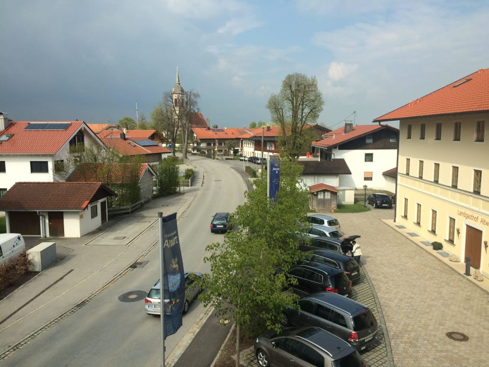 Nach rechts Hotel & Landgasthof Altwirt