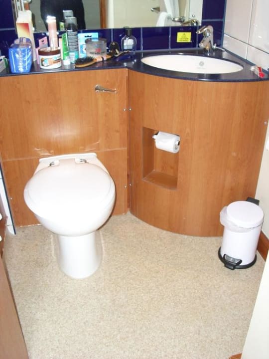 Bathroom Premier Inn London Kings Cross