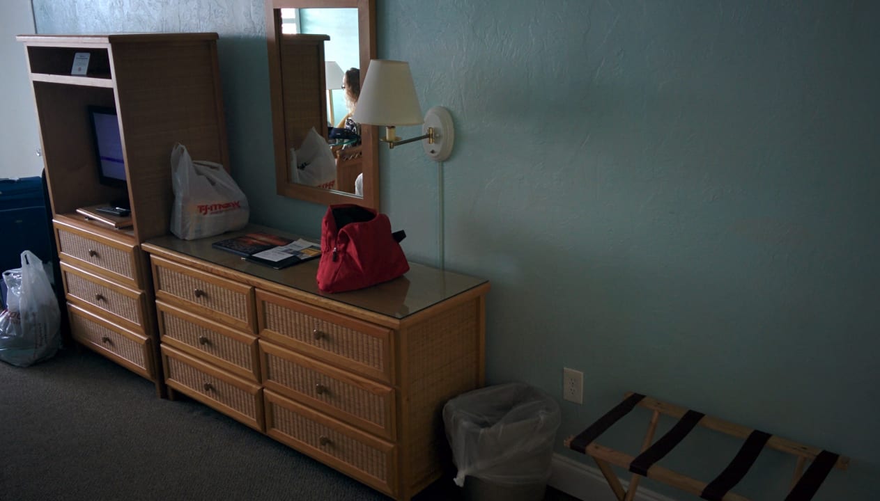 Zimmer Hotel Outrigger Beach Resort