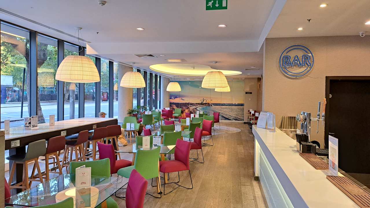 Gastro Hampton by Hilton London Waterloo