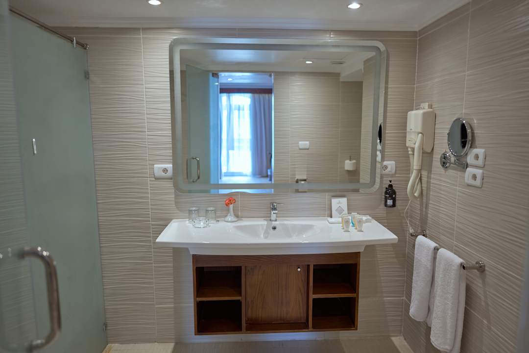 Zimmer Diamond Beach by Pearl Resort