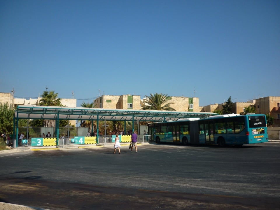 Der gut zu erreichende Busbahnhof Hotel Il Palazzin