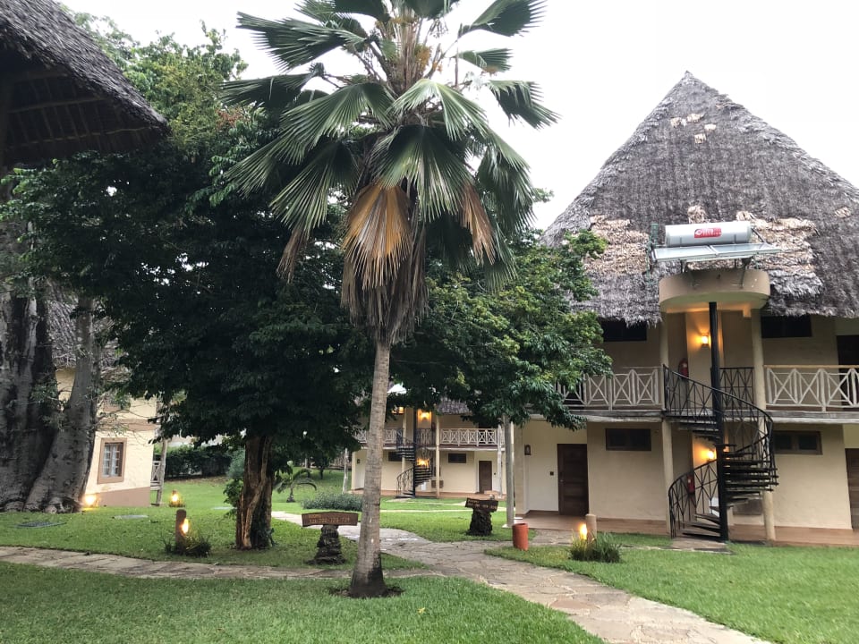 Gartenanlage Neptune Palm Beach Boutique Resort & Spa