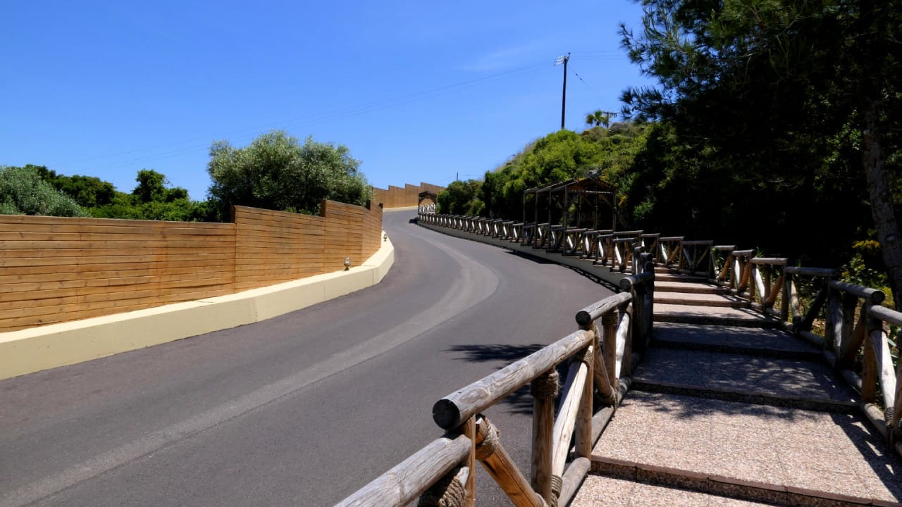 Gartenanlage Hotel Kalithea Horizon Royal