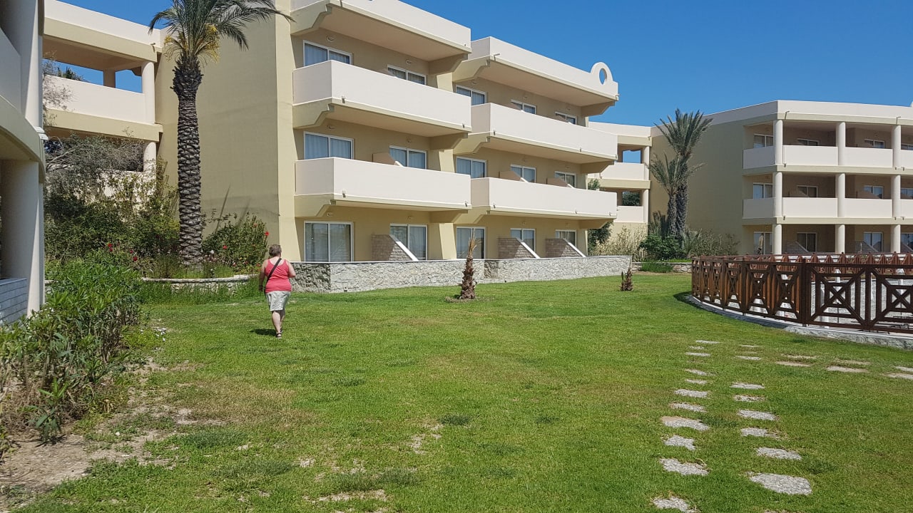 Außenansicht Hotel Kalithea Horizon Royal