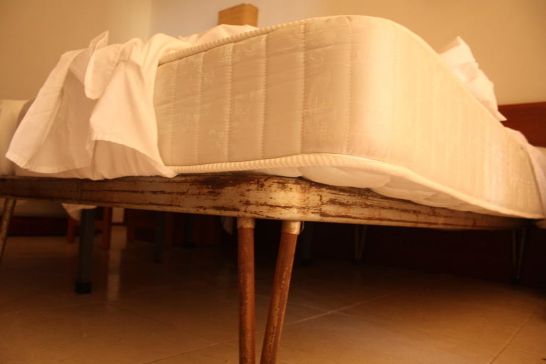 Bett im Standardzimmer JS Palma Stay