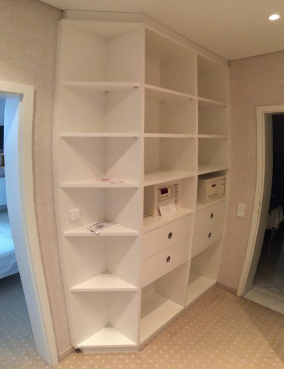 Schlosssuite - Ankleidezimmer Schlosshotel Bad Wilhelmshöhe Conference & Spa