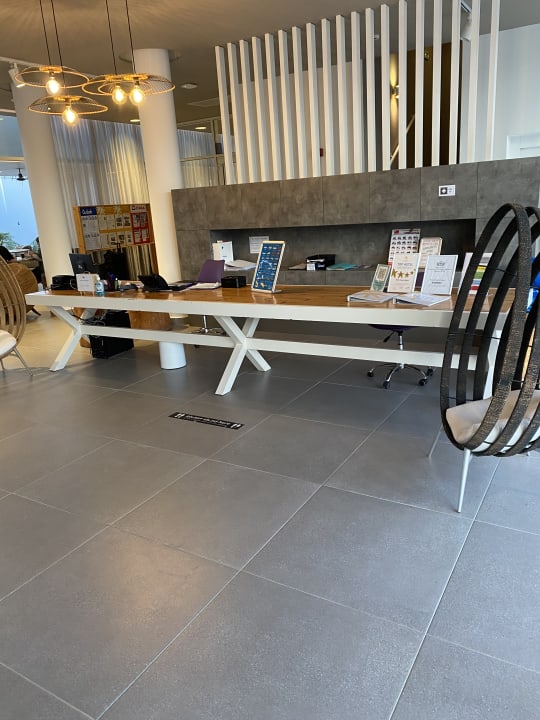 Lobby White Dreams Resort & Anex