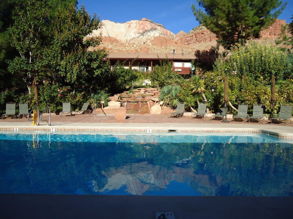 Pool und Jacuzzi Hotel Cliffrose Lodge & Gardens