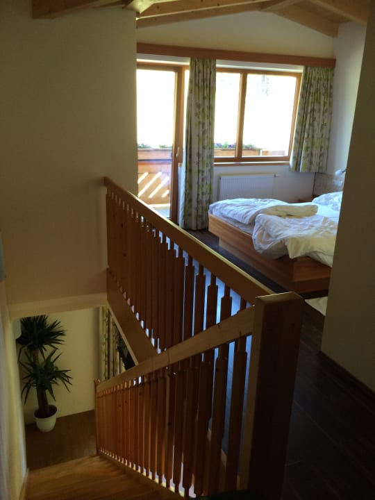 Aufgang Familienhotel Moos-Alm