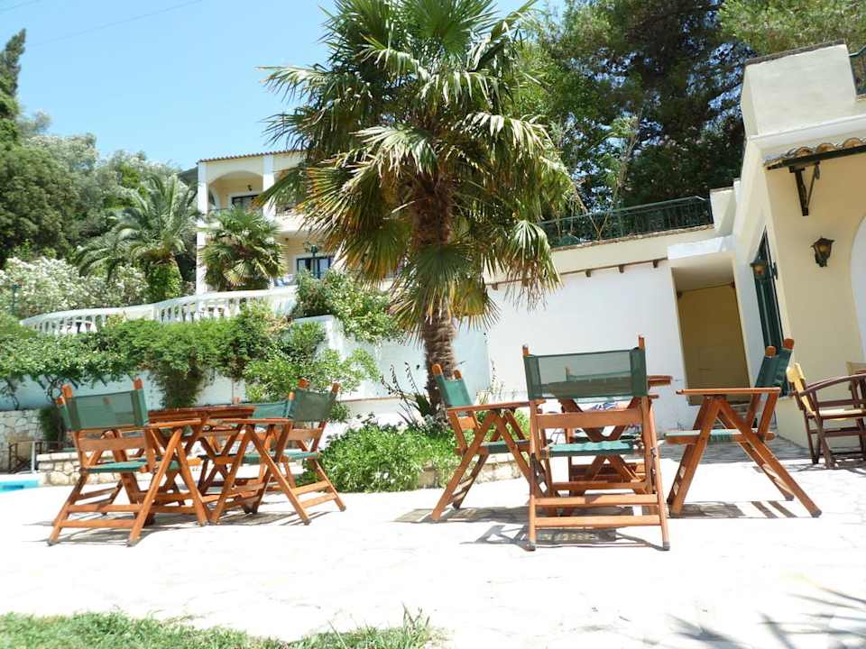 Poolbar Hotel & Apartments Liapades Beach