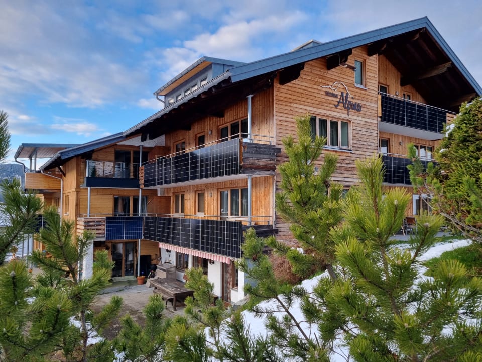 Außenansicht Gästehaus Alpina